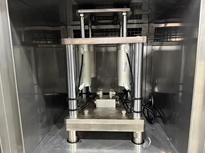 Pneumatic specimen fixture