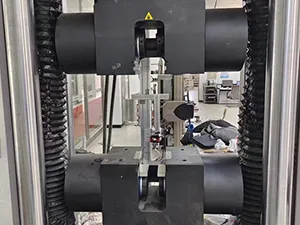 Hydraulic side-action grips